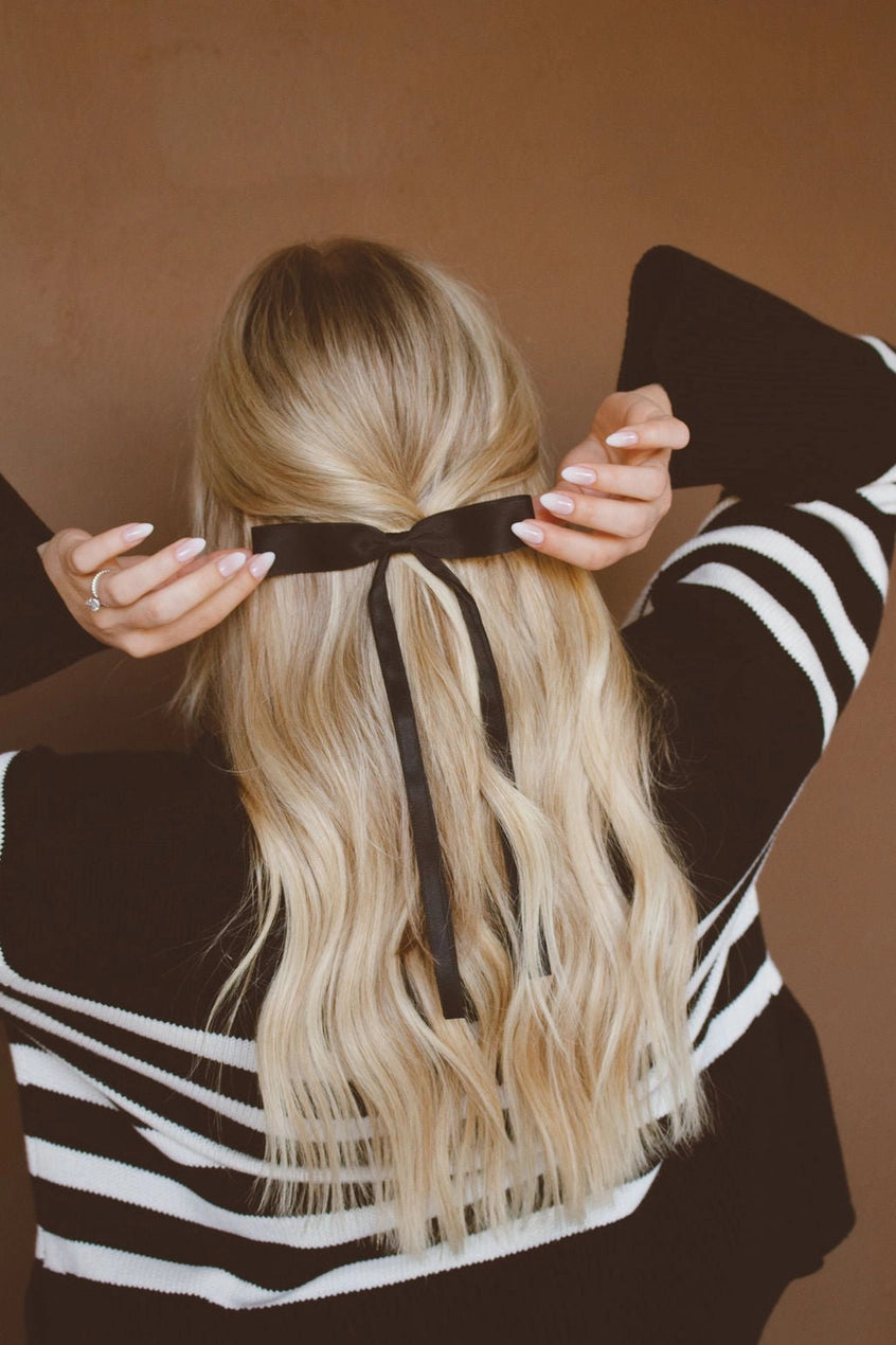 Black Bow Clip