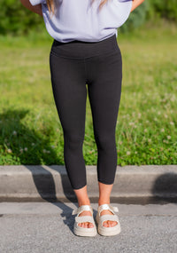 Tummy Control Capri Leggings