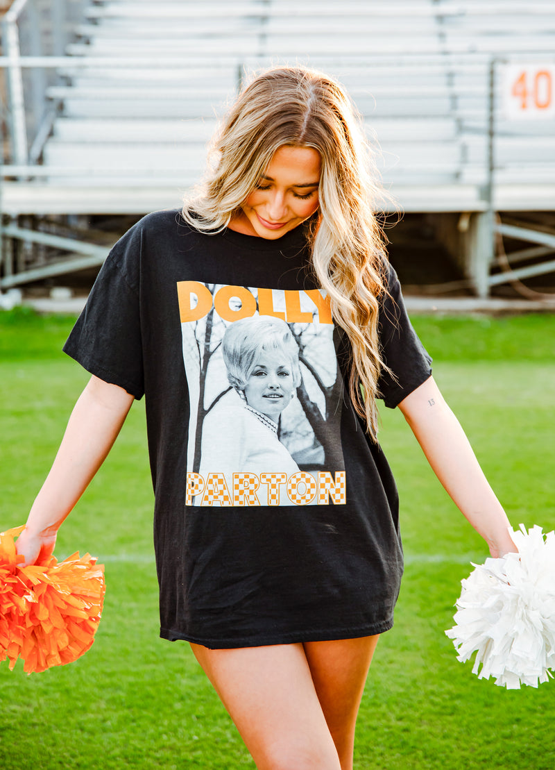 Dolly Graphic Tee