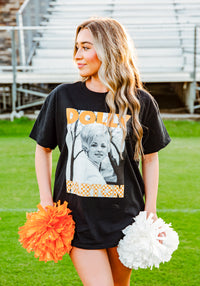 Dolly Graphic Tee