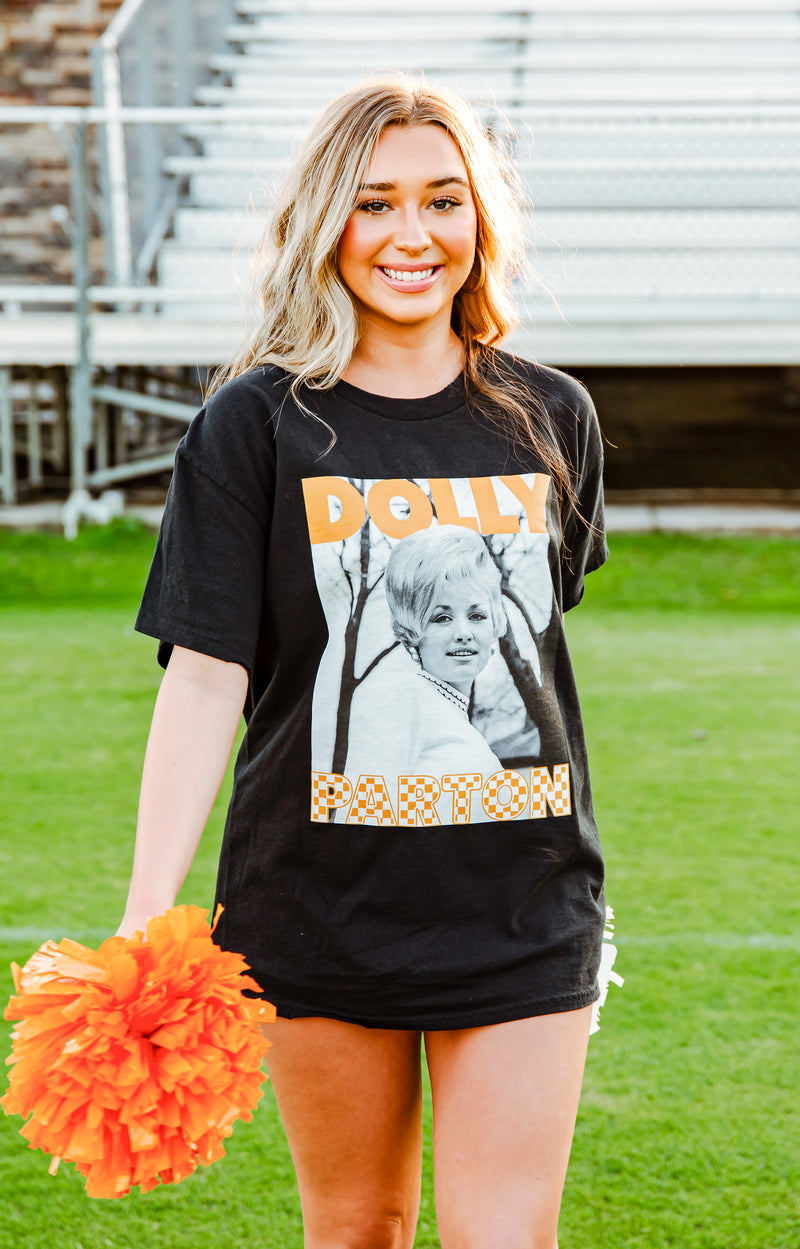 Dolly Graphic Tee