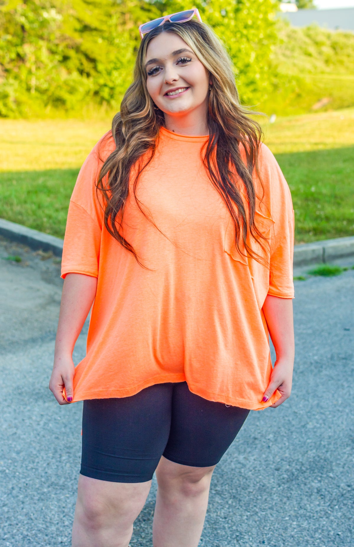 Heat Wave Orange Pocket Tee - CURVY