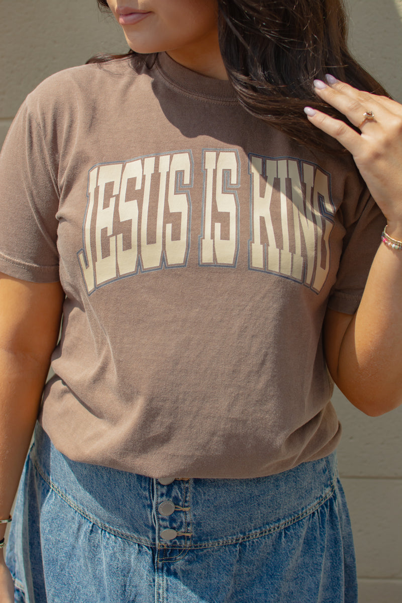 Jesus Is King Graphic Tee