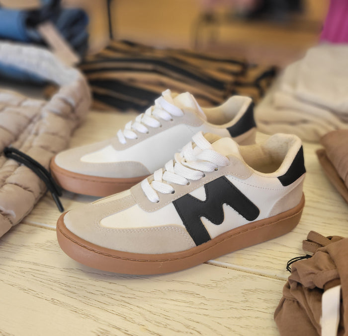 Mila Neutral Sneaker