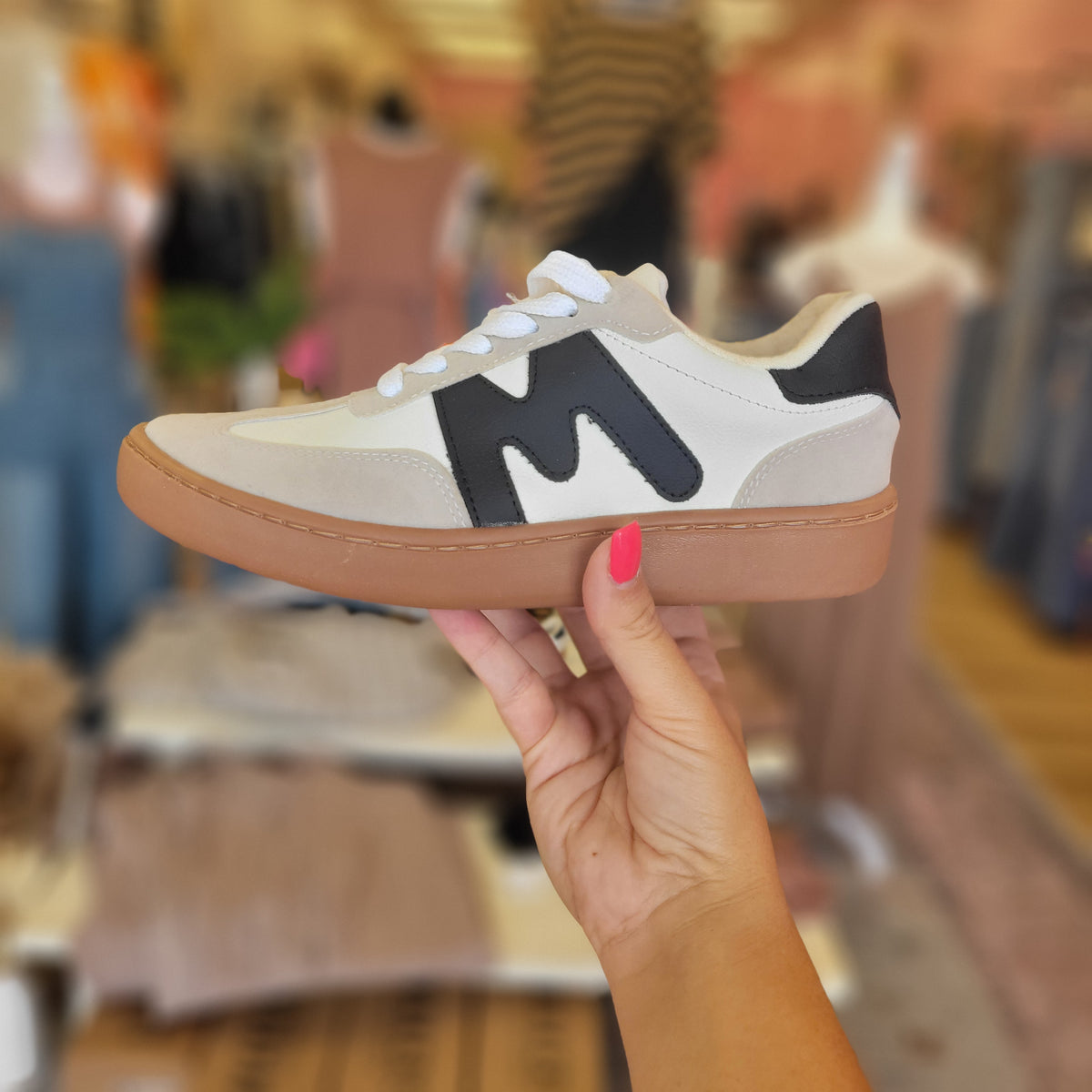 Mila Neutral Sneaker